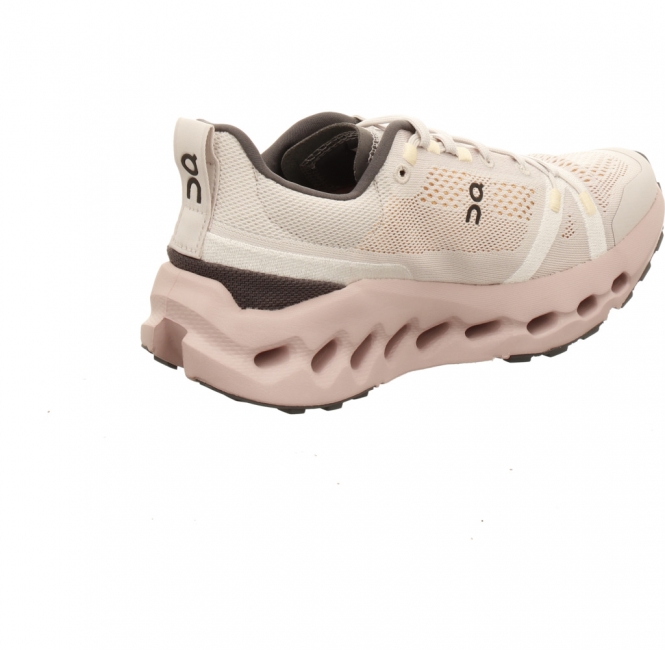 On Shoes Cloudsurfer Trail Ws Silver/Ma
