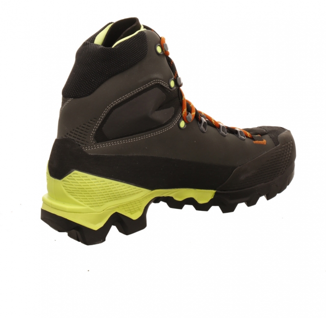 La Sportiva Aequilibrium  LT GTX carbon