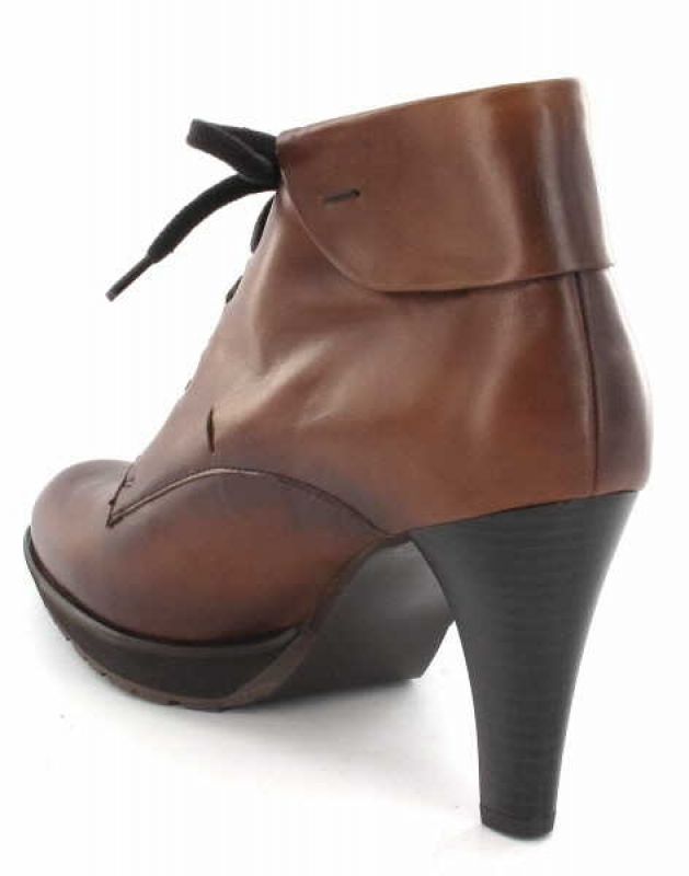 Peter Kaiser 97623 Schnürstiefelette braun