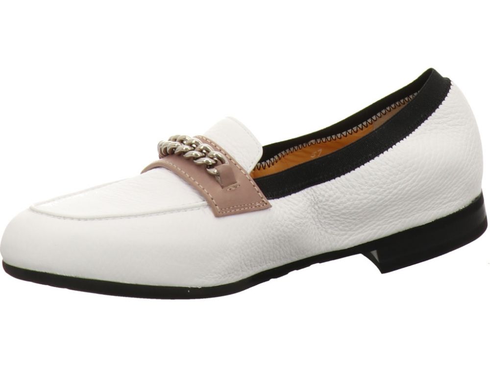 Trumans 8976