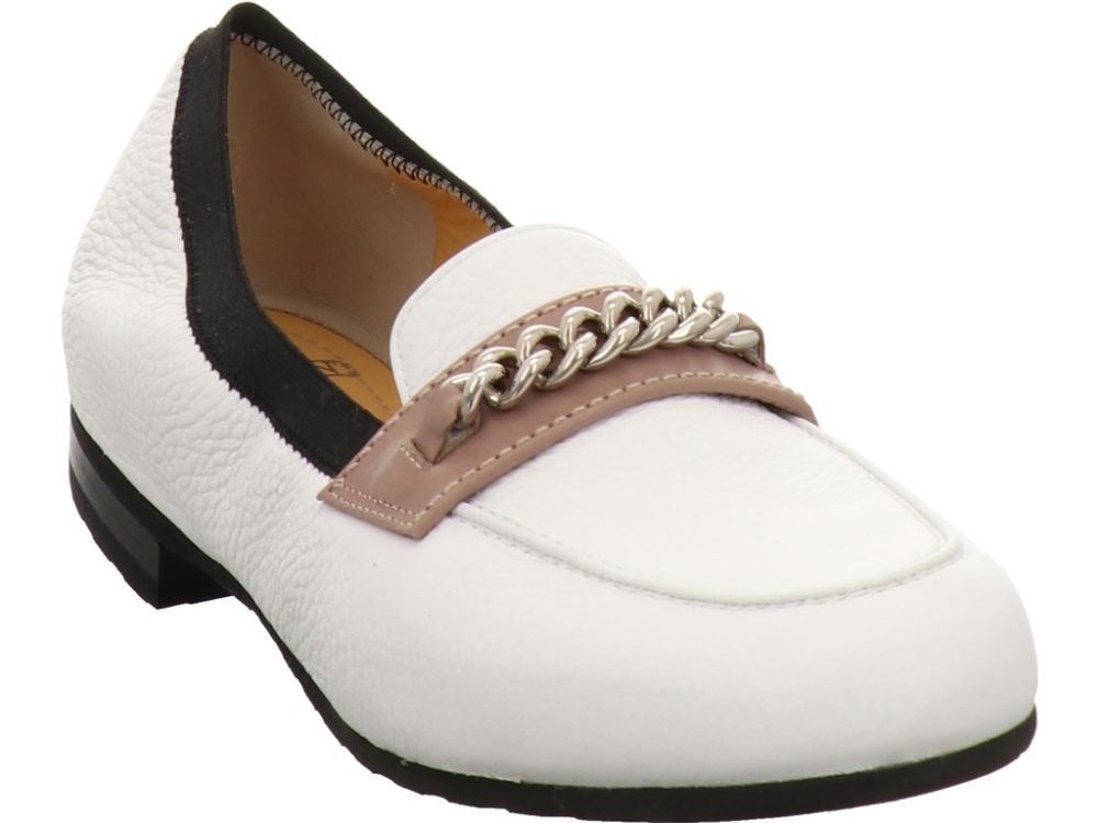 Trumans 8976