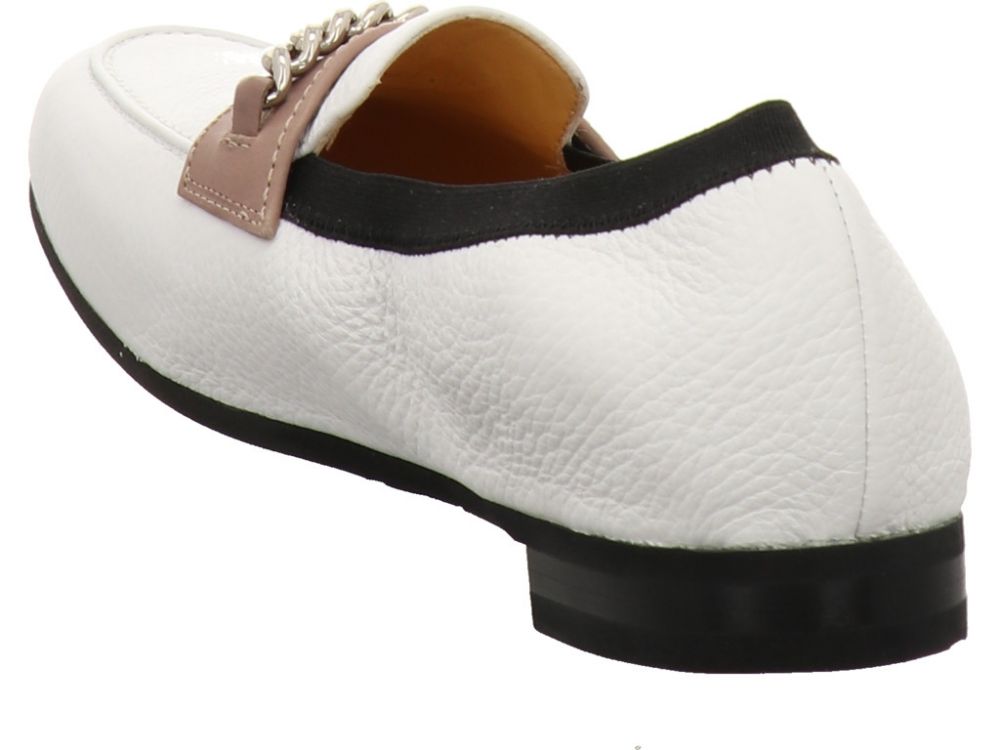 Trumans 8976