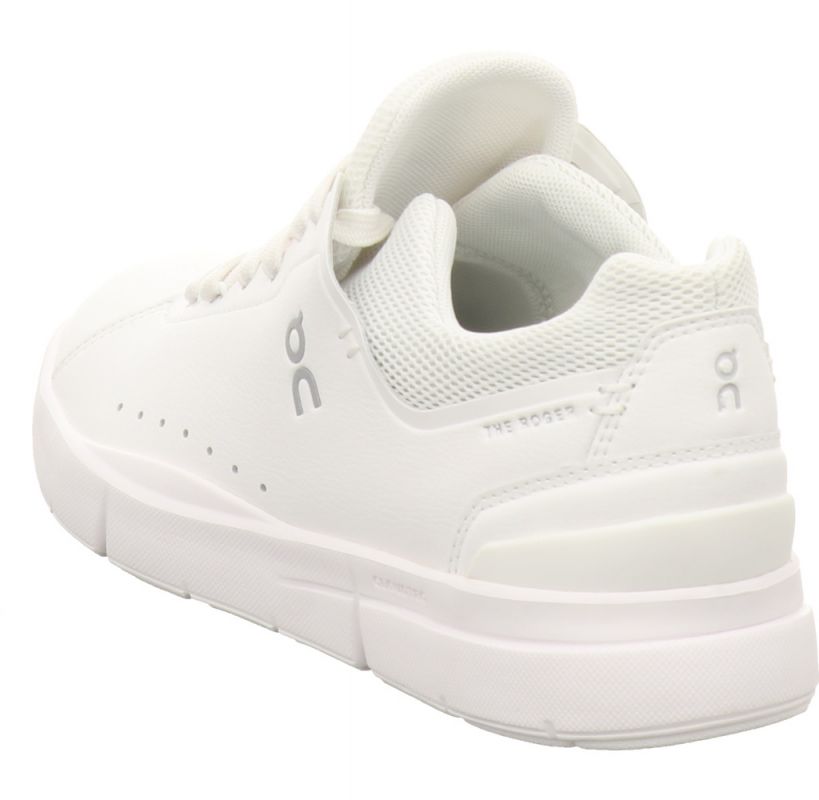 On Shoes The Roger Advantage Ws white