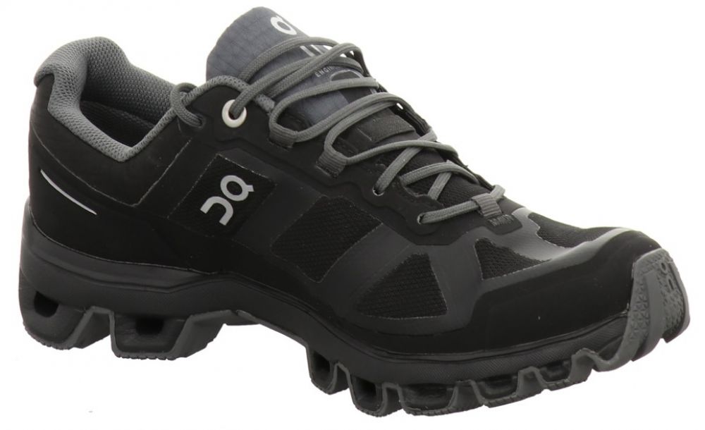 On Shoes Cloudventure WP Woman black