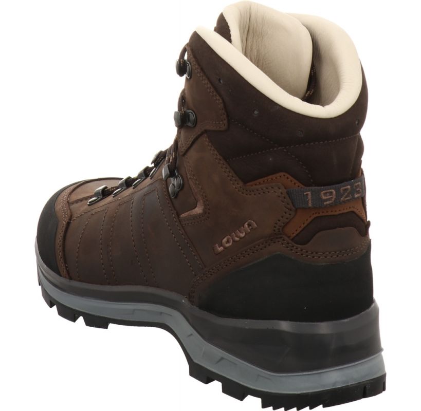 Lowa Trekker LL