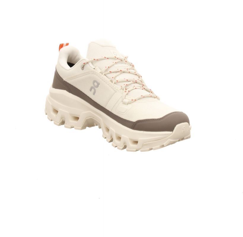 On Shoes Cloudrock Low WP Ws Ivory/Ivor