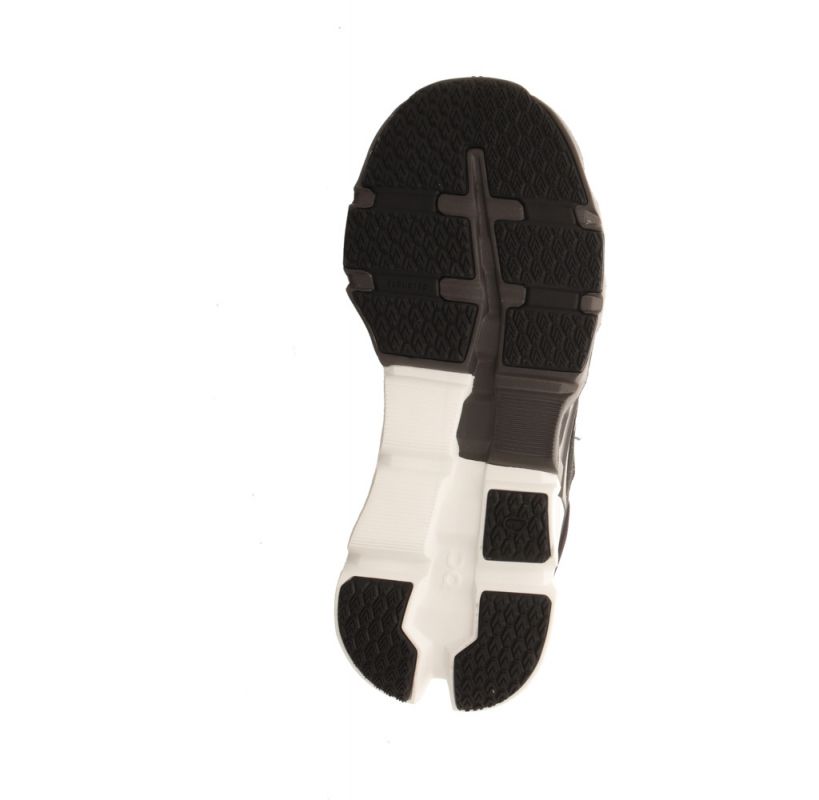 On Shoes Cloudflyer 5 Ws Black/White