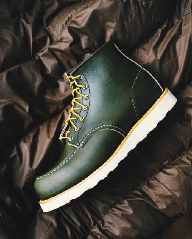 Red Wing Shoes 8180 Classic Moc Toe